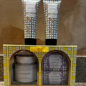 Beekman 1802 Lavender Gift Set with 2  Goat Milk Hand Creme's !! Brand New!!